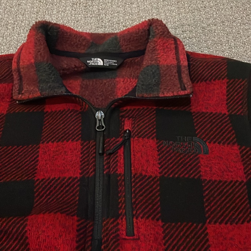 The North Face 1/4 zip pullover fleece jacket